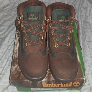 Timberland Junior Field Boots Brown and Green Sz 6